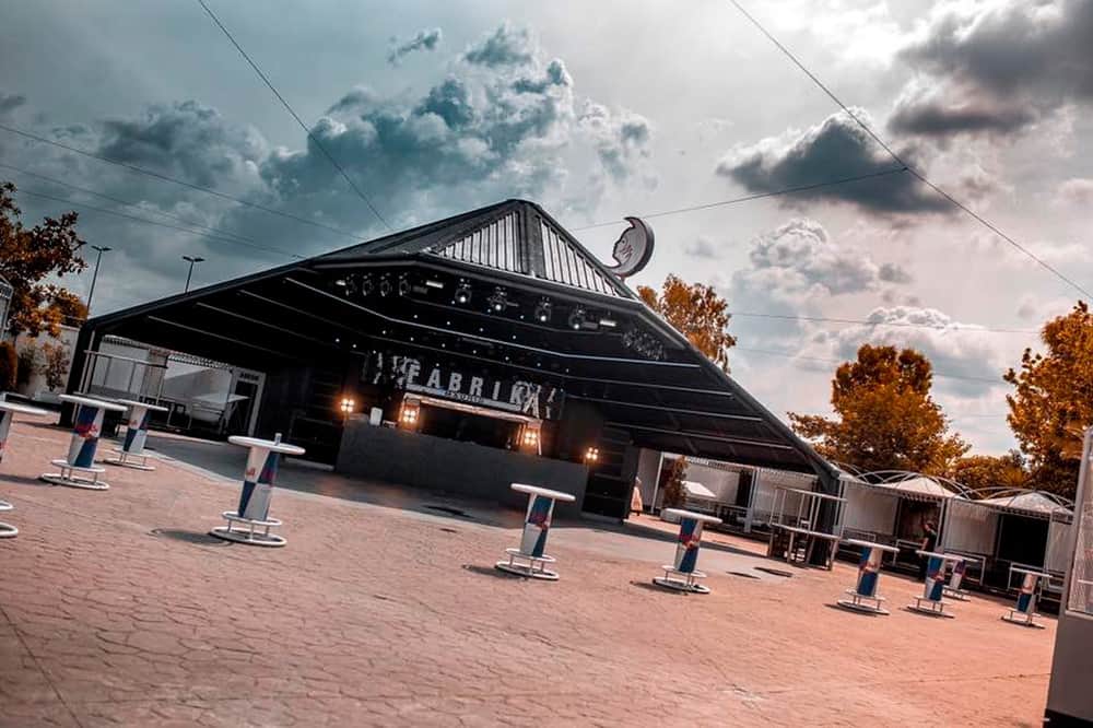 Fabrik Cierra su terraza