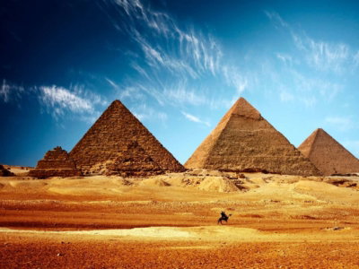 Piramdes-Giza-Cercle