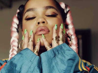 GOLDEN WINGS - Zoe Wees