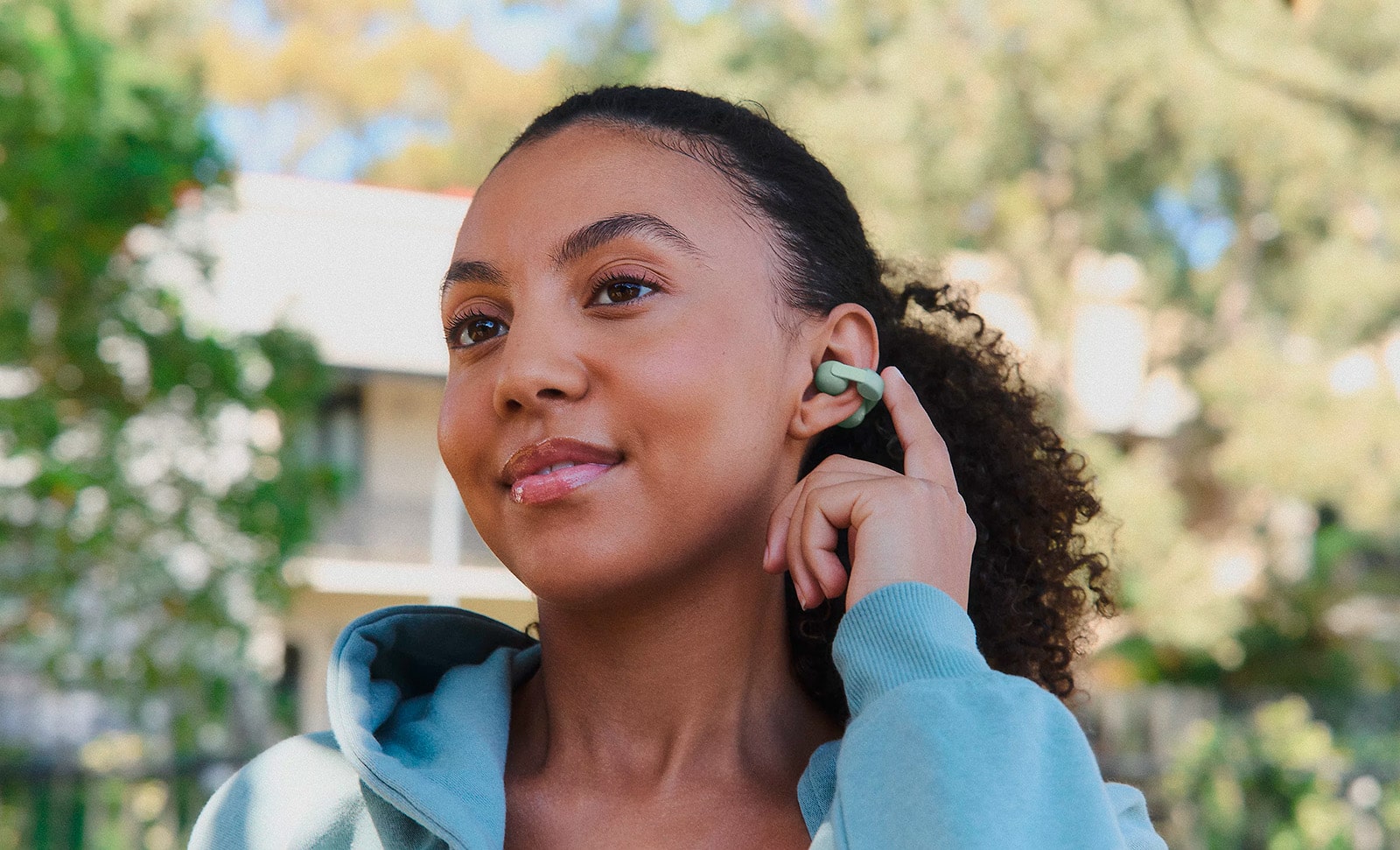 sony-linkbuds-clip-uso