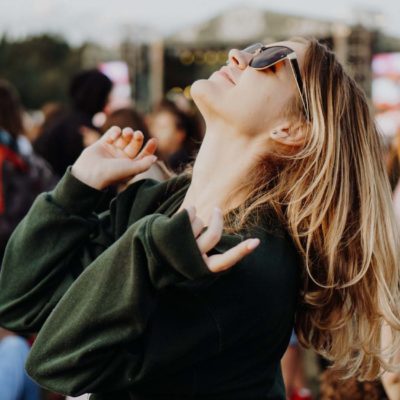 Guia sobre como sobrevivir a un festival de música electrónica