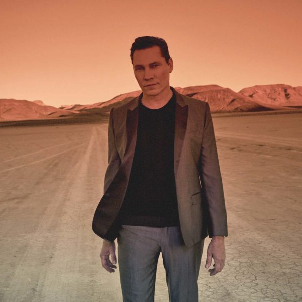Tiesto presenta "Beautiful Places" con la voz de Brieanna Grace