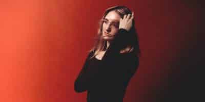 Descubrimos a Carré, la artista que forma parte de un nuevo movimiento de artistas dubstep