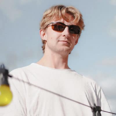 oskar med k presenta su primer álbum feel