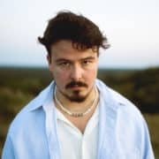 AVAION acusado de abusos por su ex-pareja