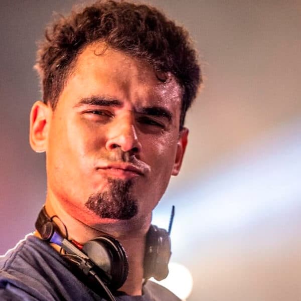 Afrojack, Sia y David Guetta vuelven a unirse en Awake Tonight