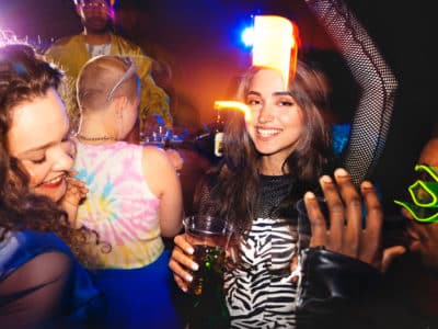 Crecen los eventos y sesiones sin móvil