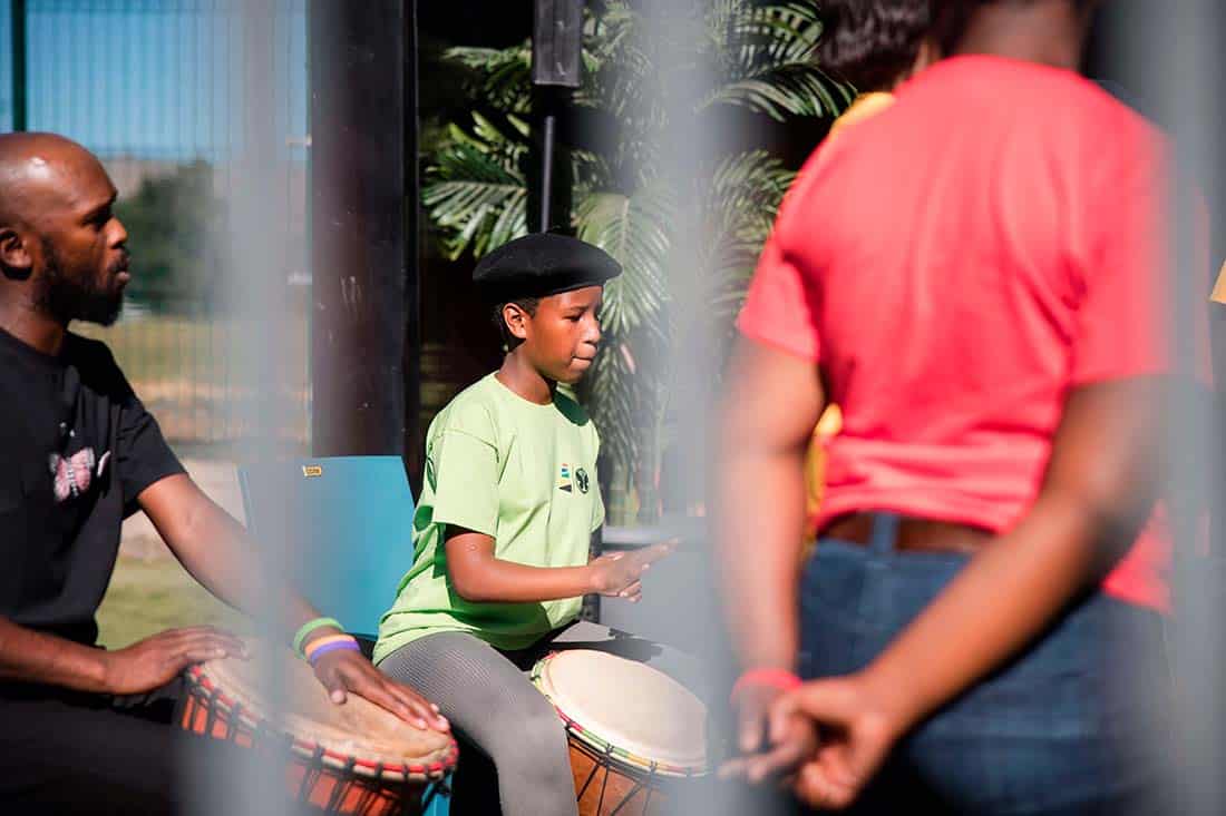 Tomorrowland-Foundation-sudafrica-2