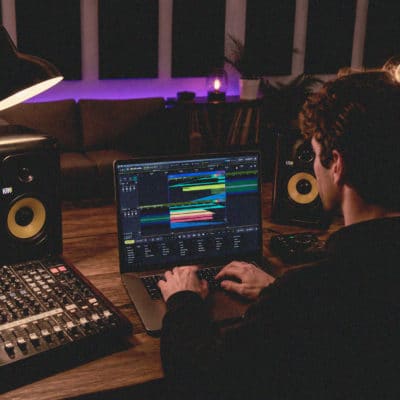 Dj Studio crítica