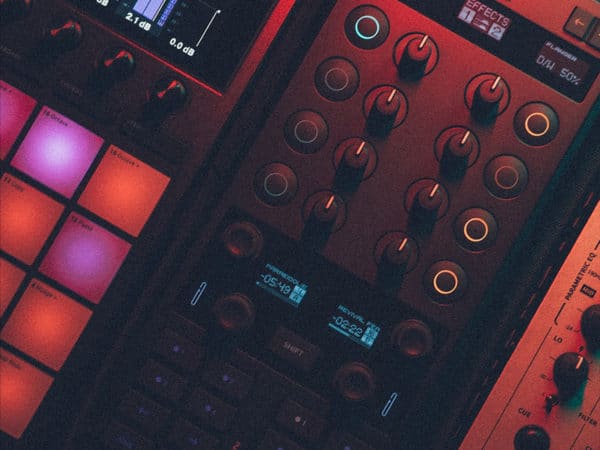 inMusic compra toda la división de Native Instruments