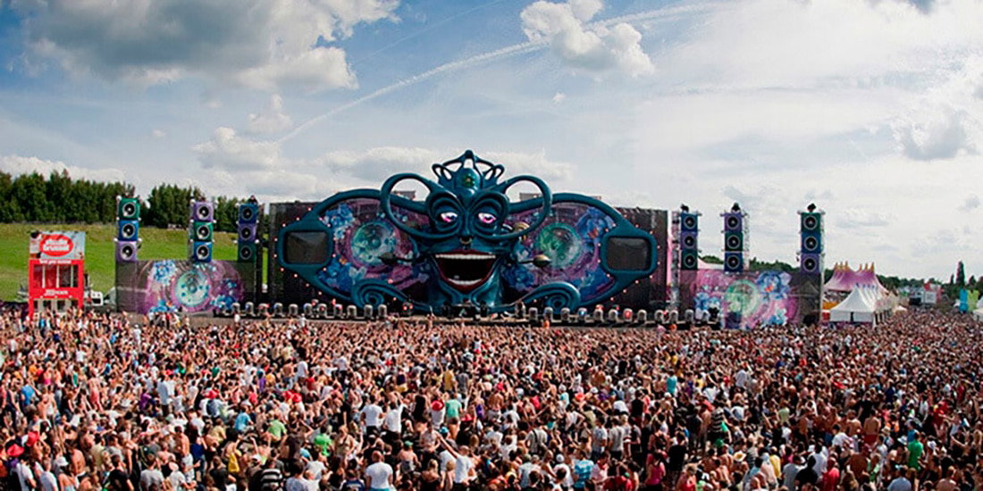 tommorowland-mainstage-2009